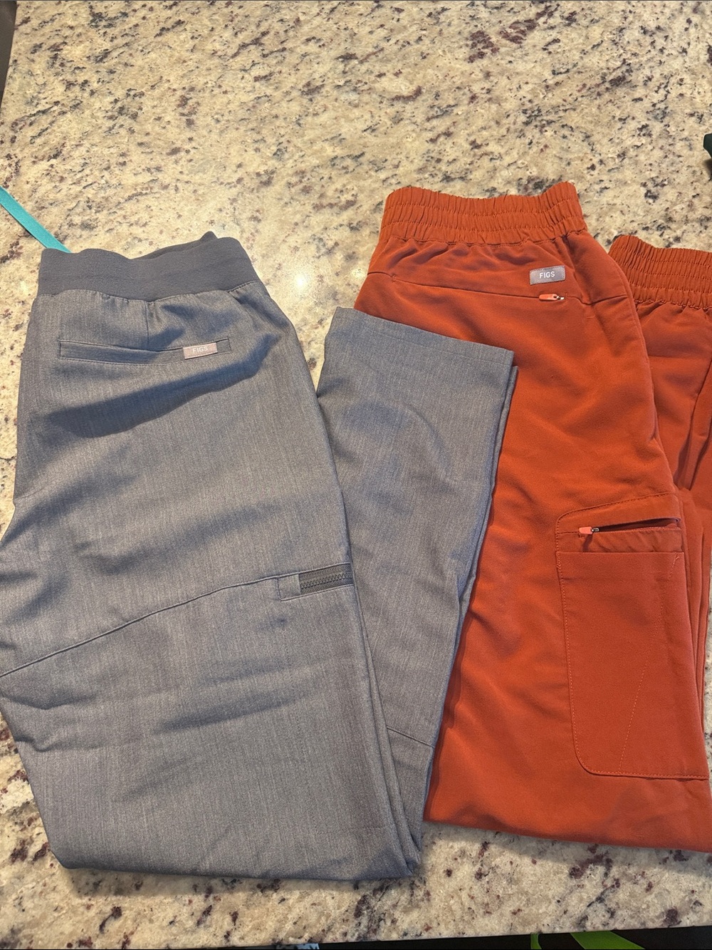FIGS bundle 5 bottoms and 3 tops
